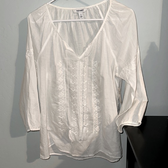 Old Navy Tops - Old Navy beautiful white blouse new with tags size large